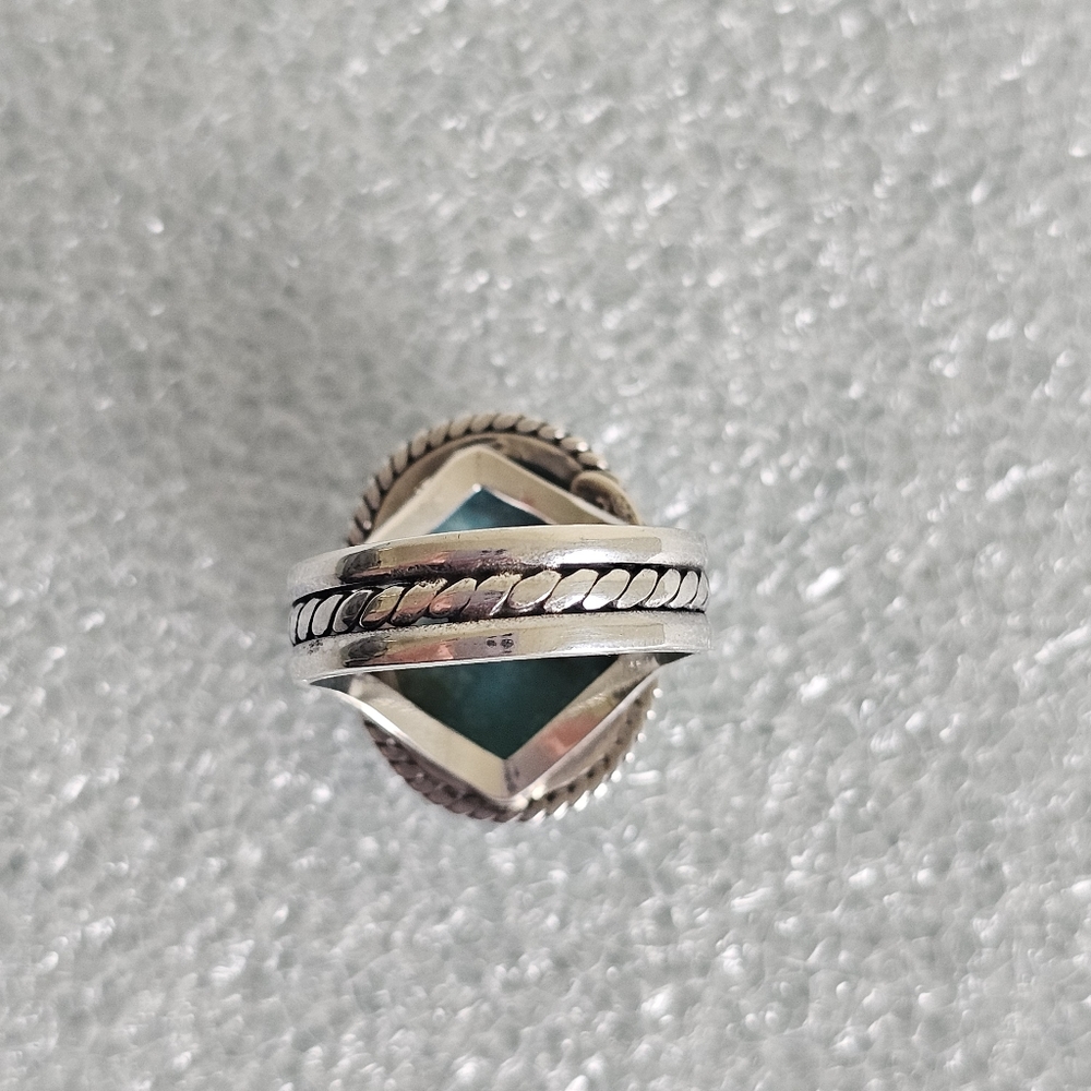 Turquoise Sterling Silver Ring 7.75 - Picture 9 of 11